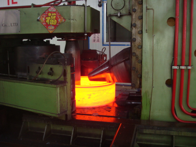 D53K-4000數(shù)控碾環(huán)機(jī)